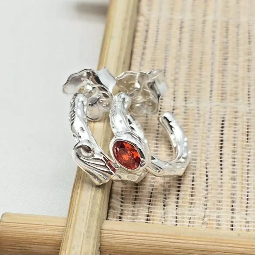 Elegant Silver 925 Earrings with Gemstone